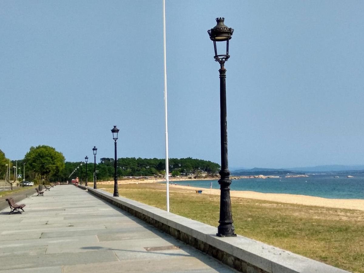 Rias Baixas En Ribeira Piso Centrico Con Parking Y Wifi Apartment Exterior foto