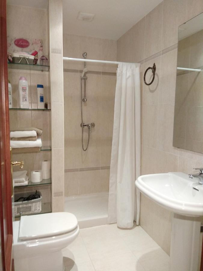 Rias Baixas En Ribeira Piso Centrico Con Parking Y Wifi Apartment Exterior foto